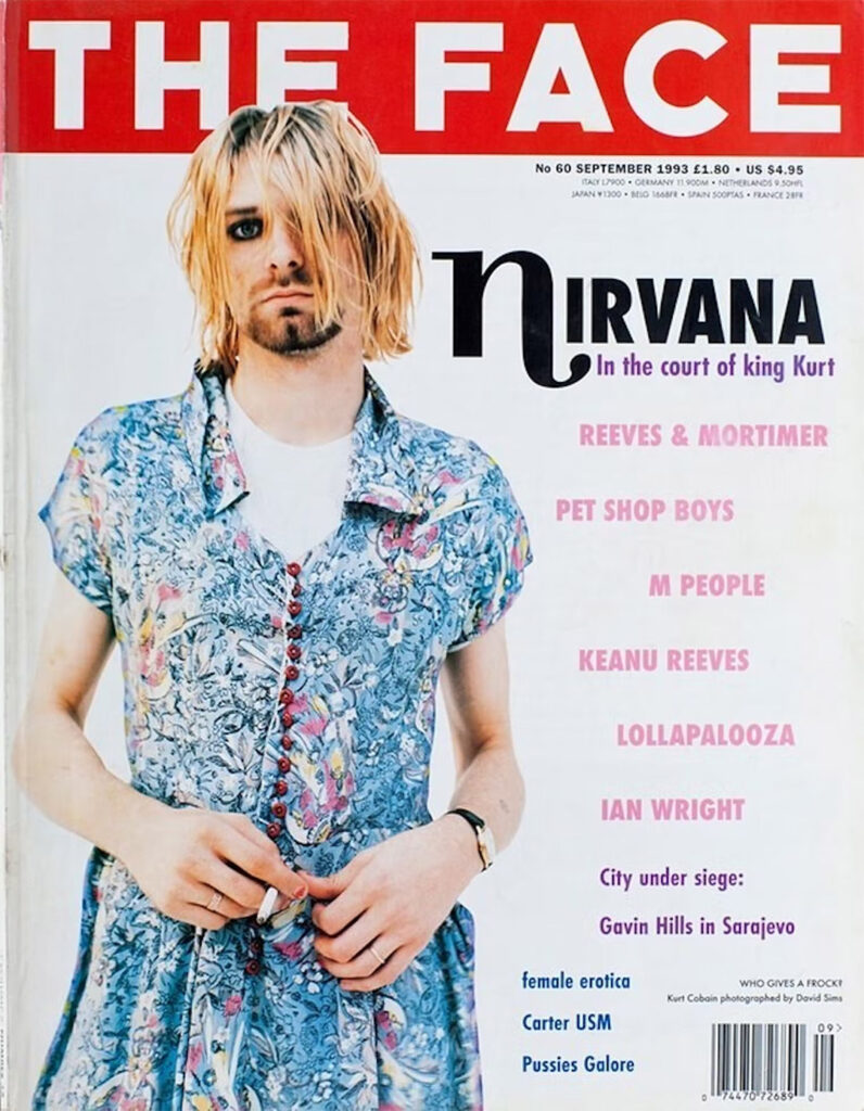 Kurt Cobain นักร้องนำแห่ง Nirvana ขึ้นปกนิตยสาร The Face ฉบับเดือนกันยายน ปี 1993 ในเดรสเบบี้ดอลล์